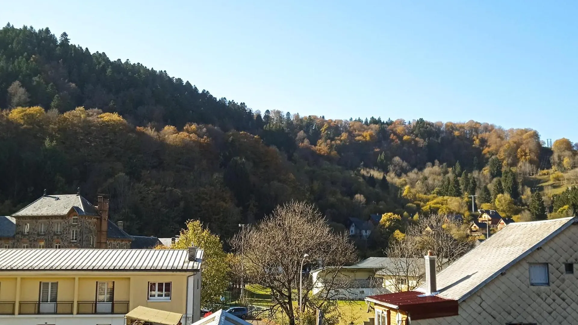Appartement Centre Ville Mont Dore Vacances Et Week-End Classe 3 Etoiles 0*, لو مونت دوري